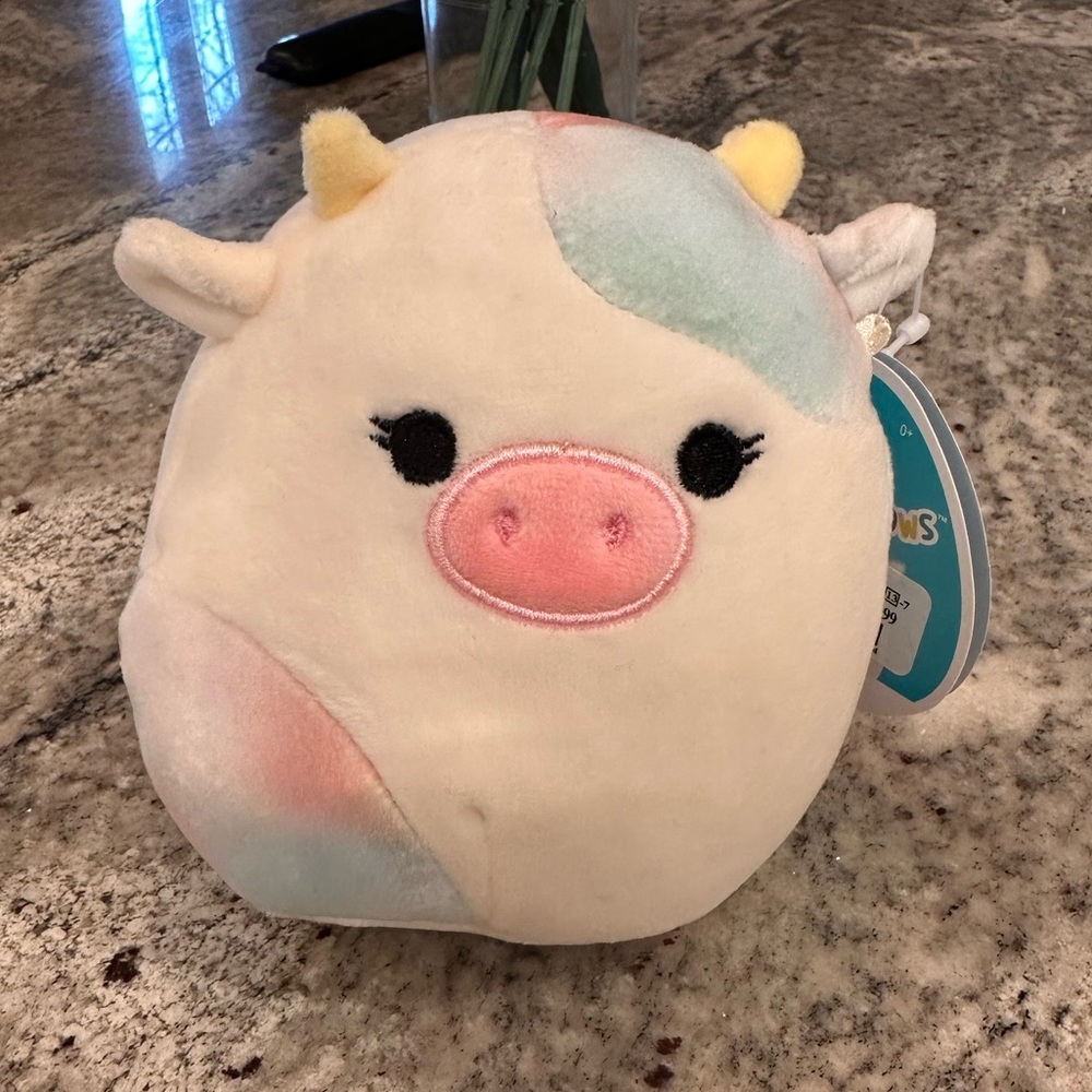 Candess cow Squishmallow 5” nwt